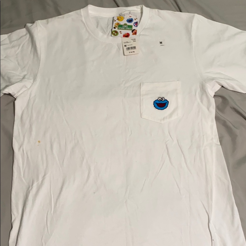 Uniqlo x Kaws Cookie Monster shirt